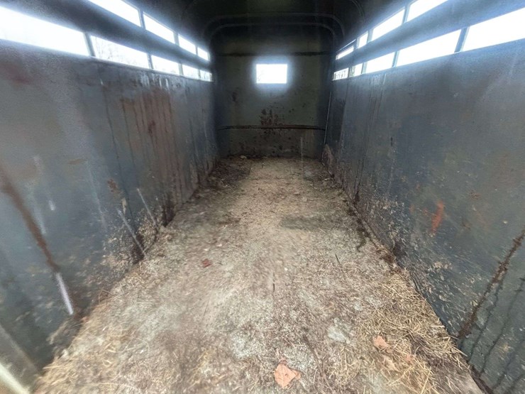 12ft-monarch-livestock-trailer-image-14