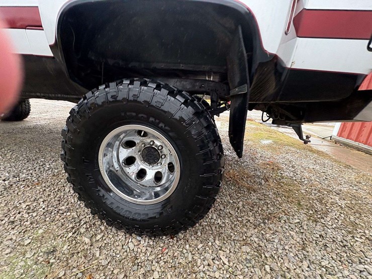 1988-gmc-sierra-3500-image-23