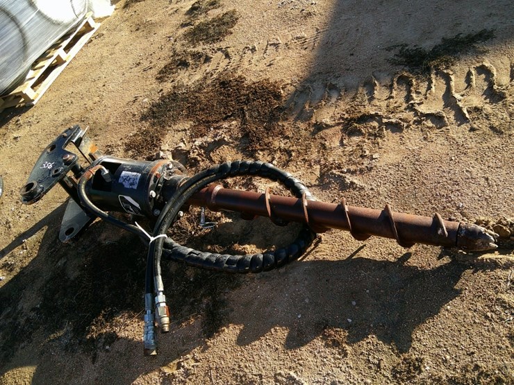 caterpillar-426-image-1