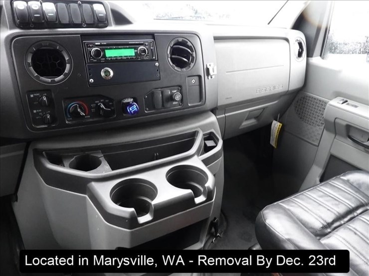 2014-ford-e550-image-8