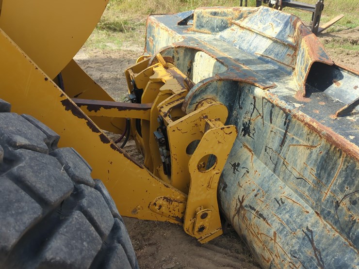 2019-caterpillar-930-image-9