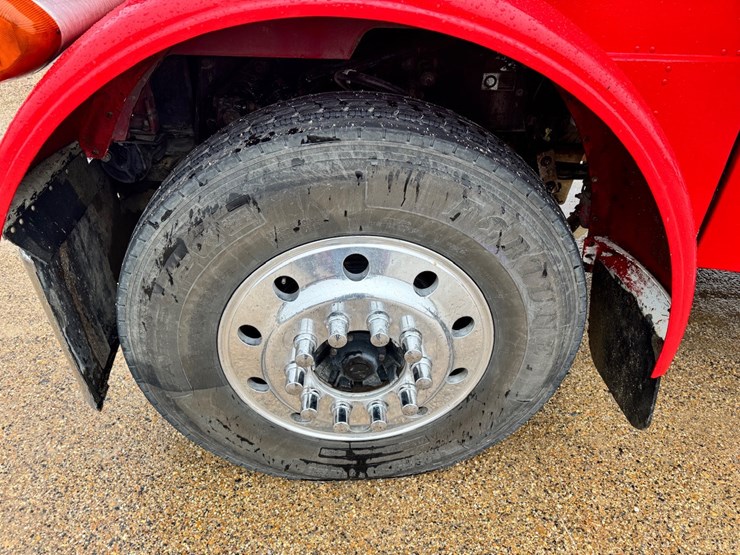 2003-peterbilt-379-image-10