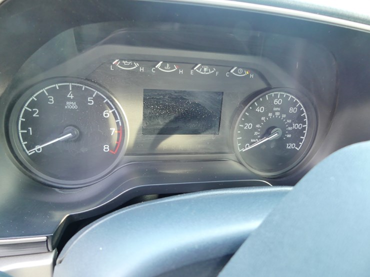 2021-ford-f150-xl-image-12