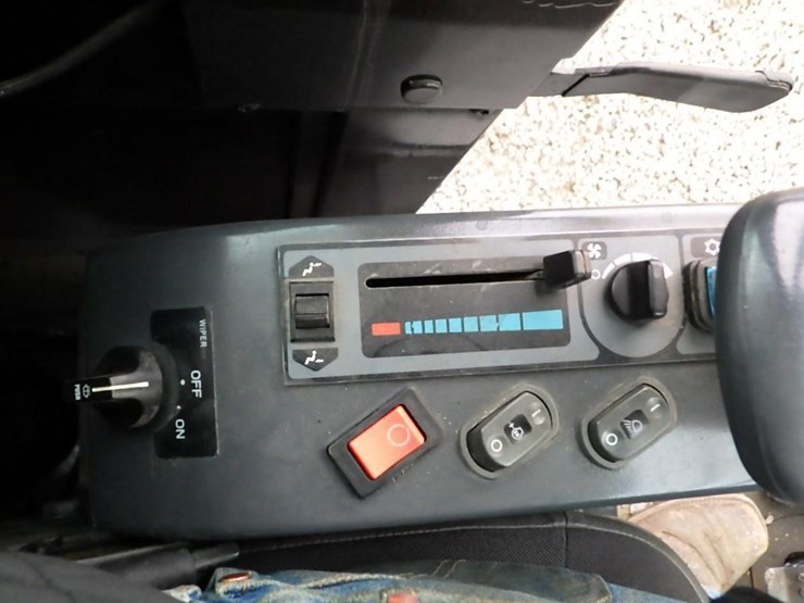 caterpillar-305.5e2-image-24