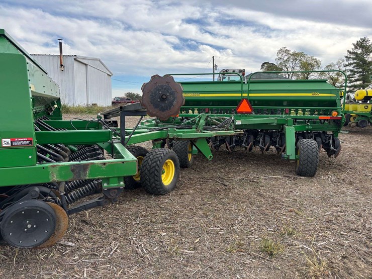 john-deere-1590-image-3