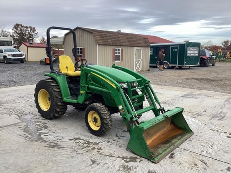 john-deere-3120-image-6