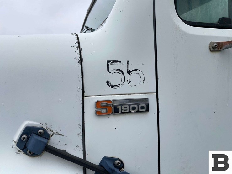 1984-international-s1954-image-11