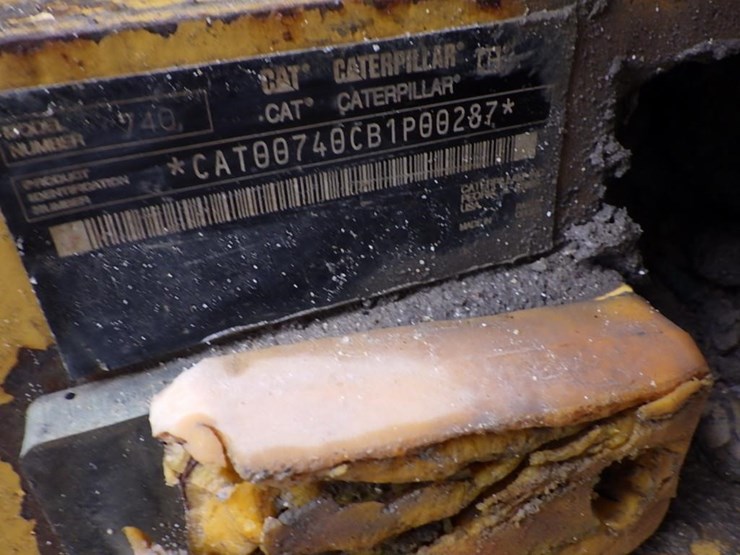 caterpillar-740-image-47