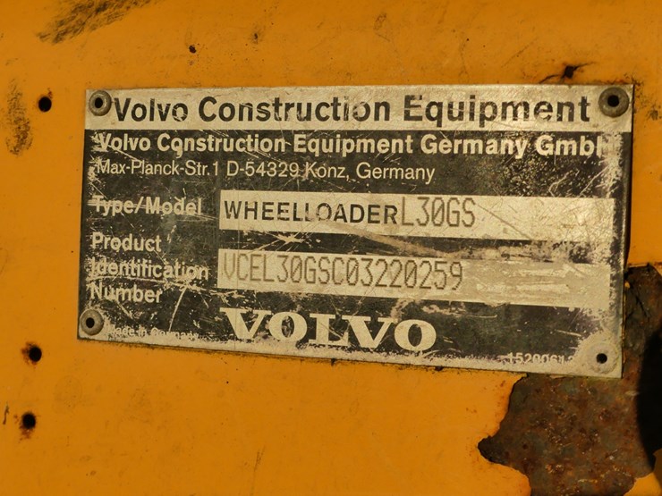 2015-volvo-l30gs-image-15