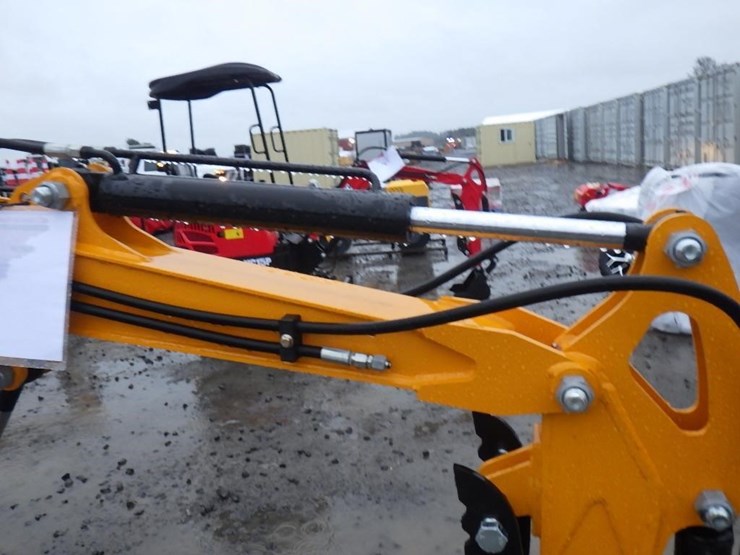 2025-vicsec-13-y-hydraulic-excavator-image-12