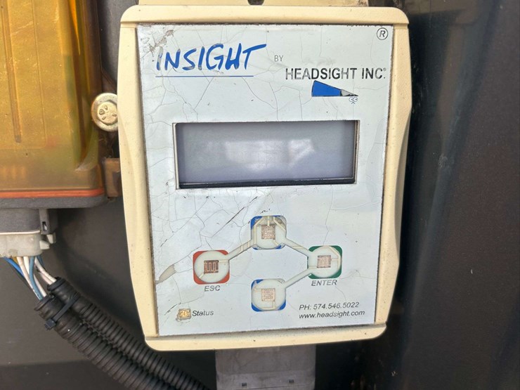 2013-8-row-drago-corn-head-image-5