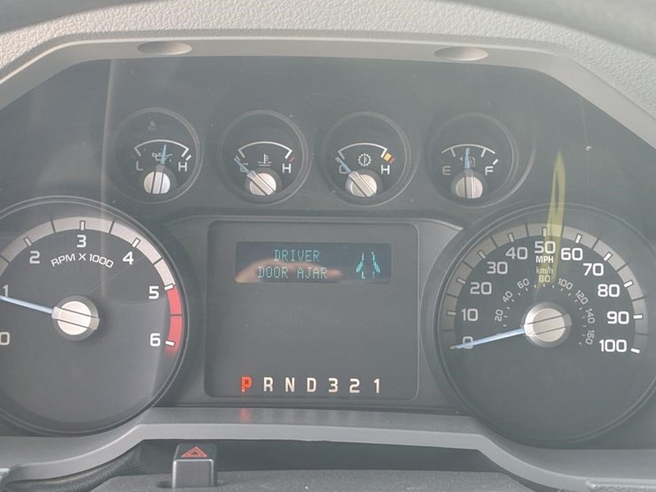 2015-ford-f550-xlt-image-18