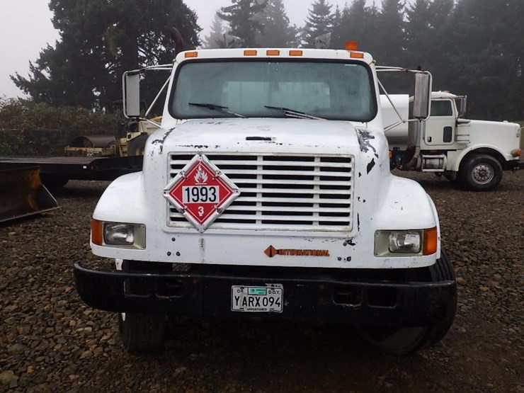 international-4900-image-2