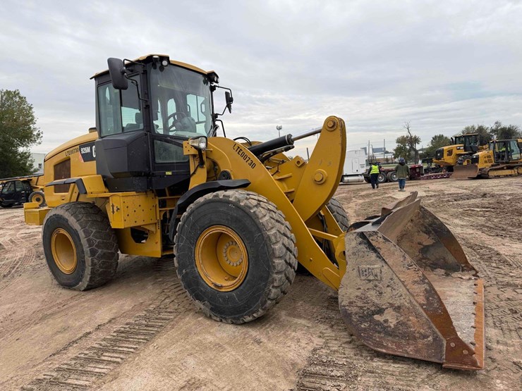 caterpillar-926-image-4