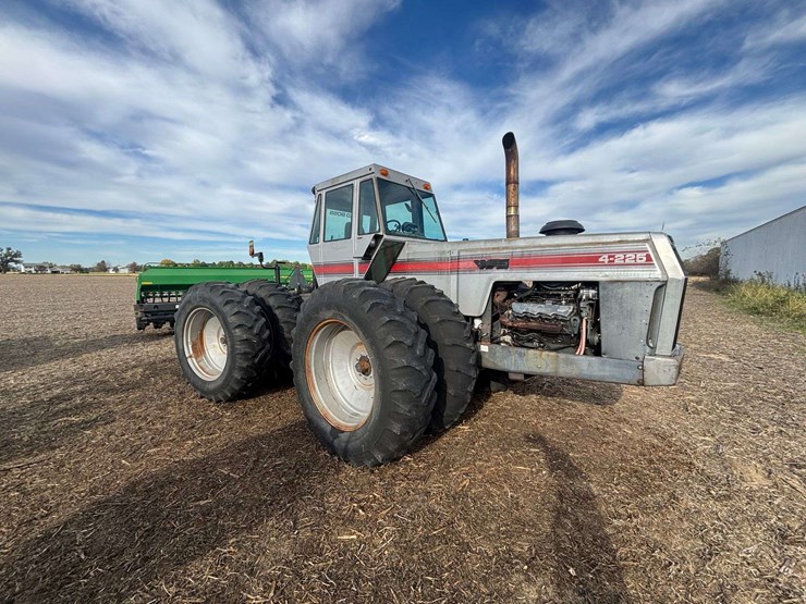 1986-white-4-225-image-19