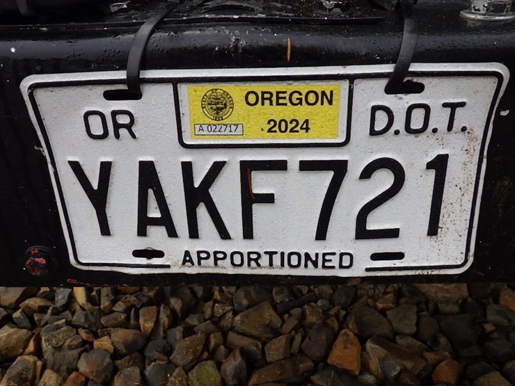 peterbilt-357-image-43