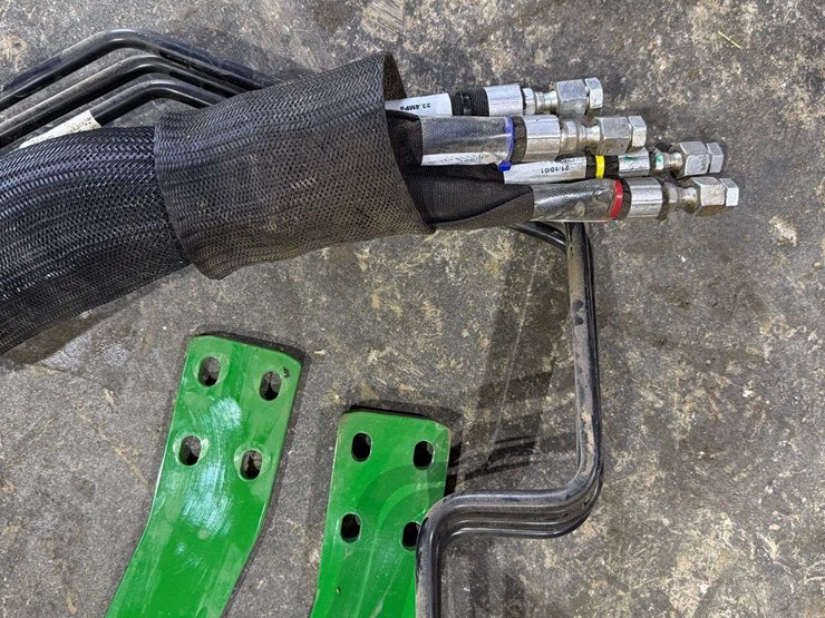 john-deere-300e-image-13