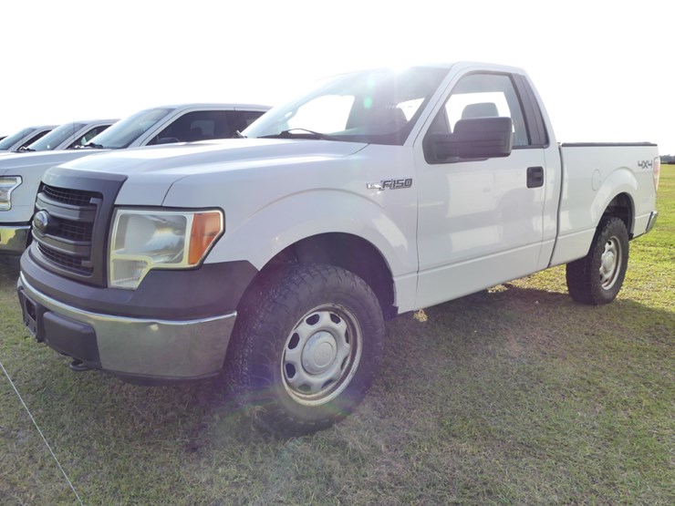 2013-ford-f150-xl-image-2