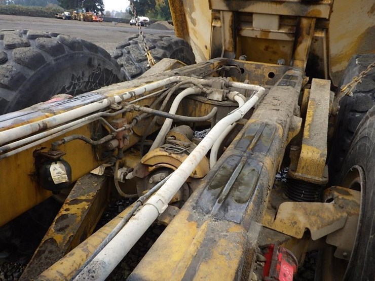 caterpillar-740-image-20