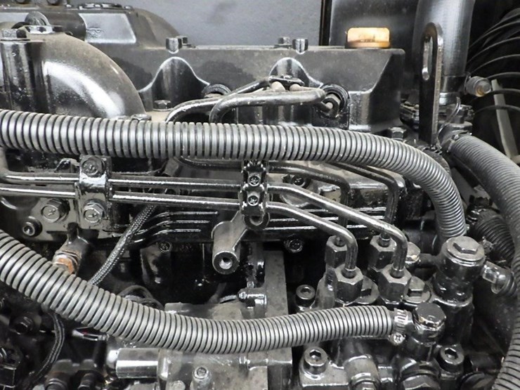 2022-doosan-sx60-9c-hydraulic-excavator-image-18