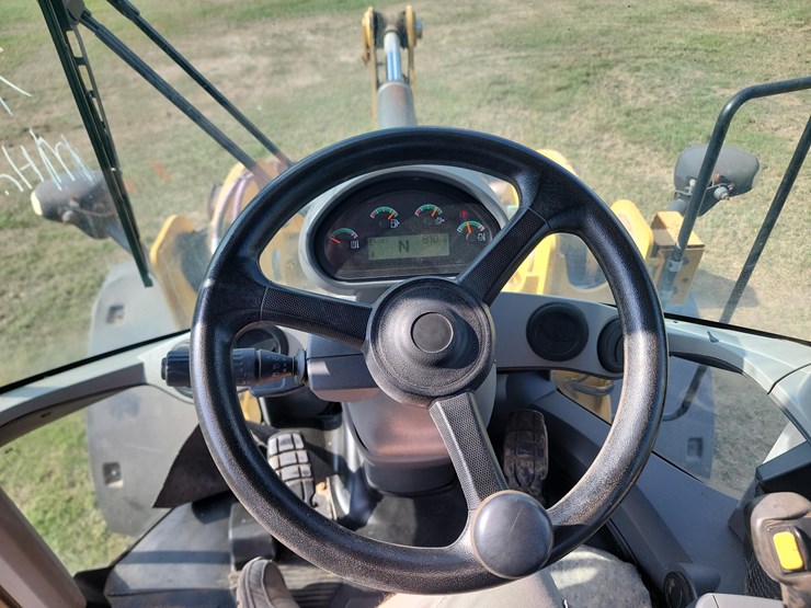 caterpillar-926-image-14