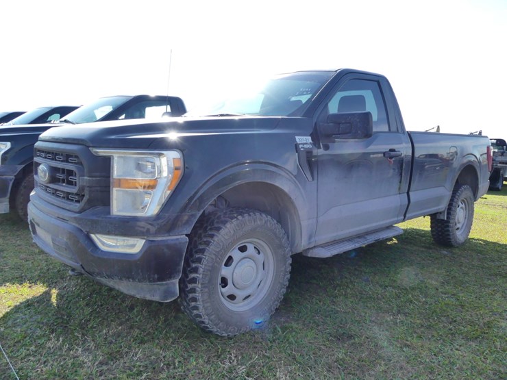 2021-ford-f150-xl-image-2