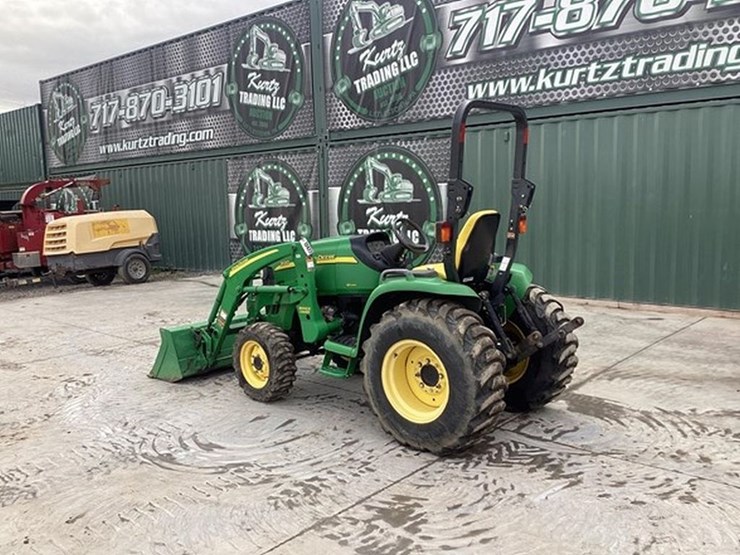 john-deere-3120-image-2