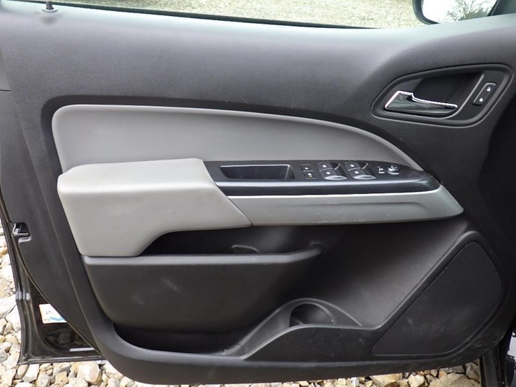 chevrolet-colorado-image-18