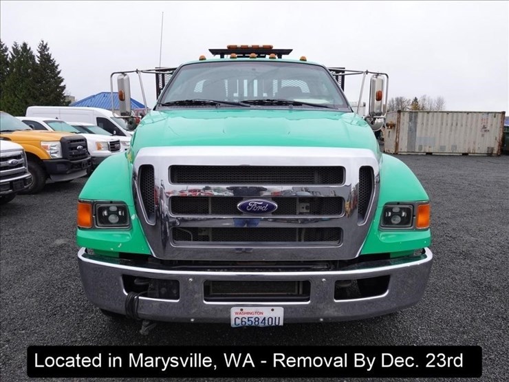 2013-ford-f650-image-21