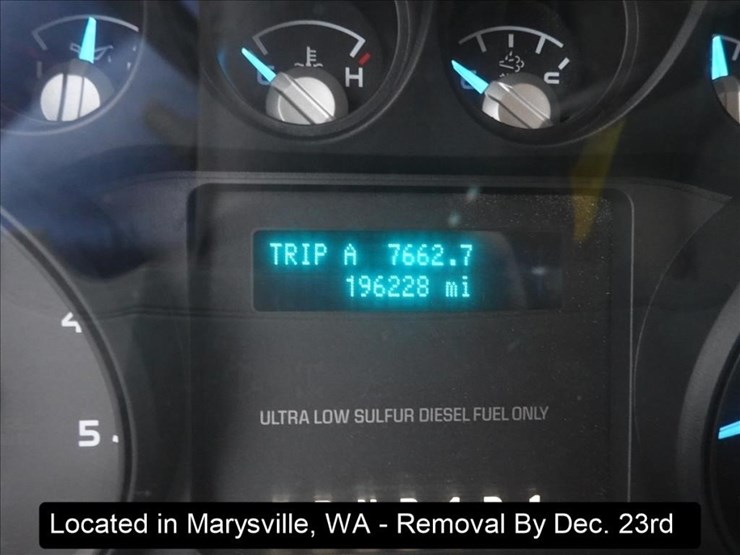 2013-ford-f650-image-15