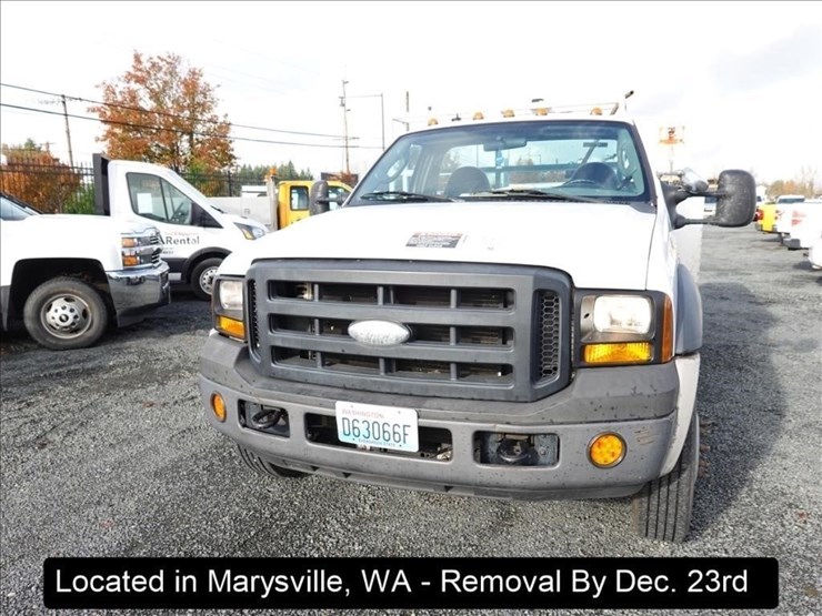 2007-ford-f550-image-19