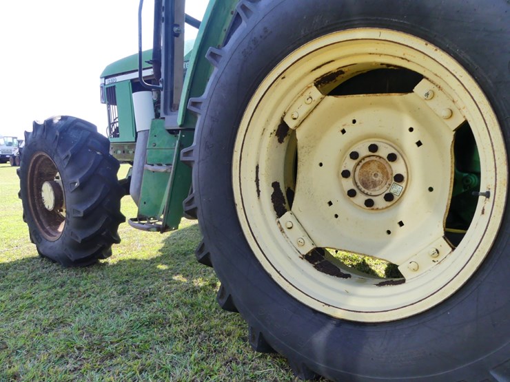 john-deere-6410-image-9