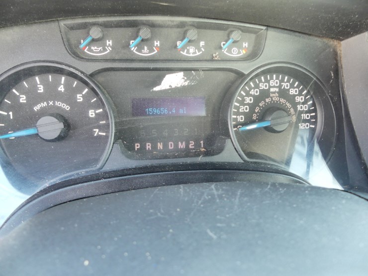 2013-ford-f150-xl-image-12