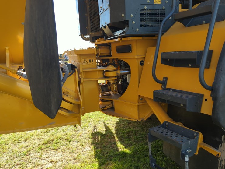 2022-bell-b45e-image-7