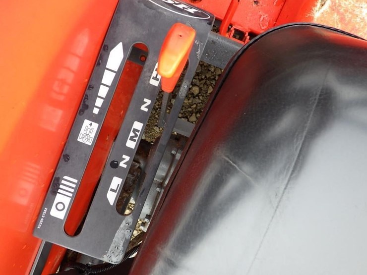 kubota-l2501-image-22