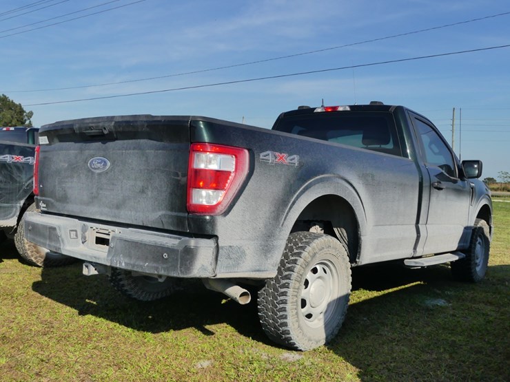 2021-ford-f150-xl-image-4