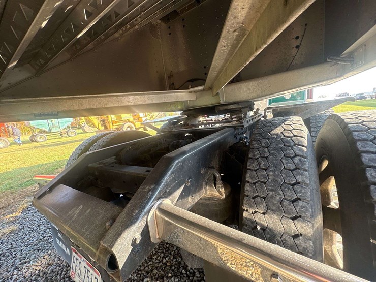 2014-kenworth-t800-image-3