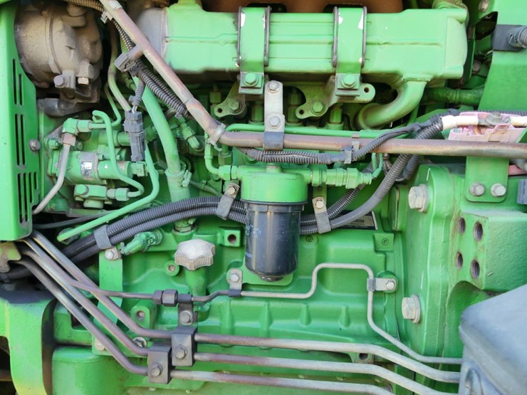 john-deere-6105e-image-10