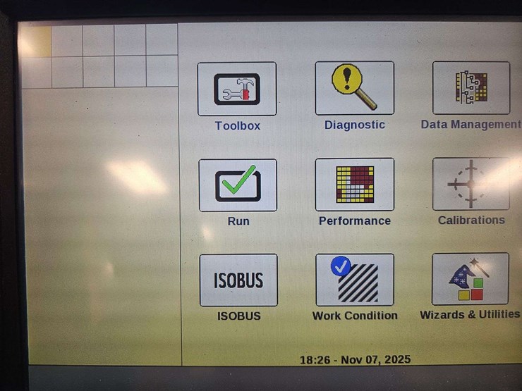 2021-case-ih-700-image-5