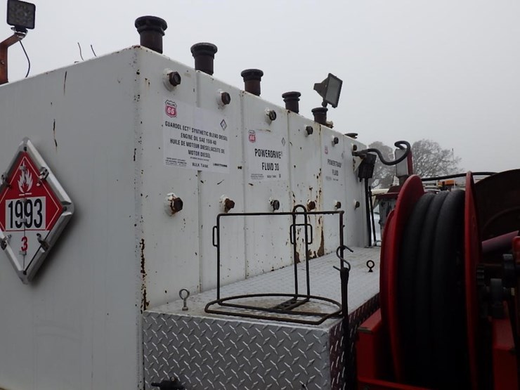 international-4900-image-23