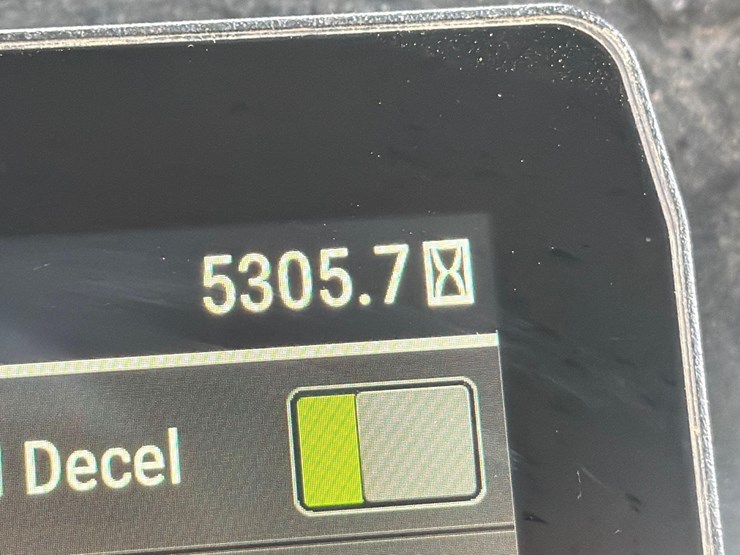 2021-caterpillar-d3-lgp-image-28