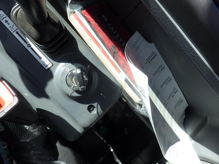 2022-doosan-dx85r-3-image-32