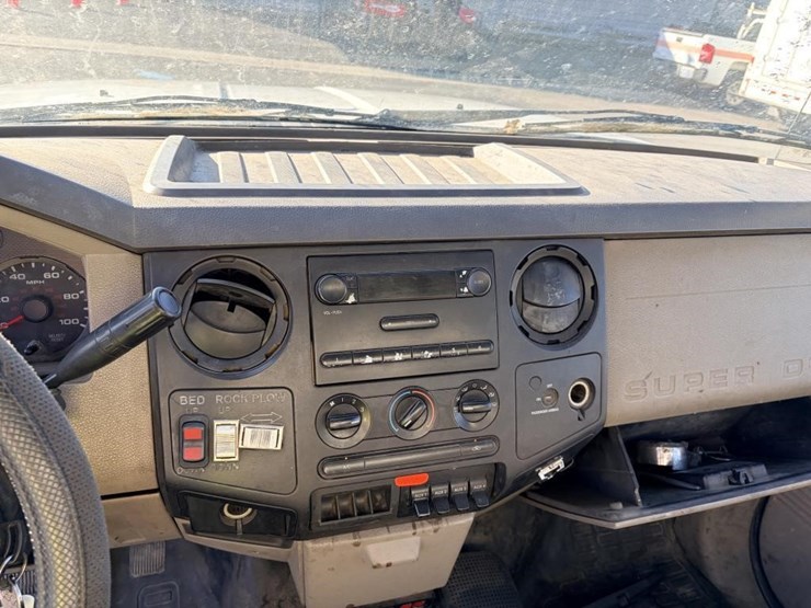 2010-ford-f450-image-12