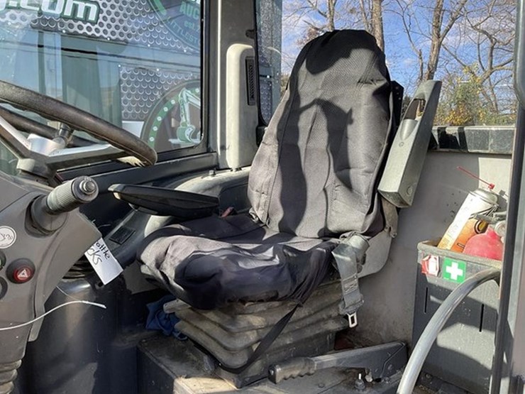 2016-yanmar-v8-image-12