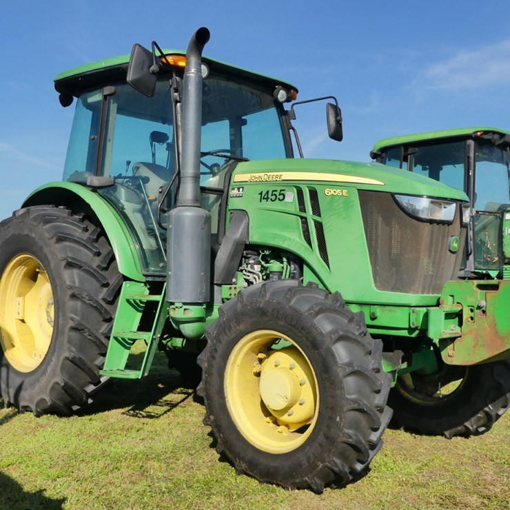 JOHN DEERE 6105E