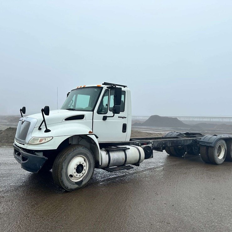 2013 INTERNATIONAL 4000