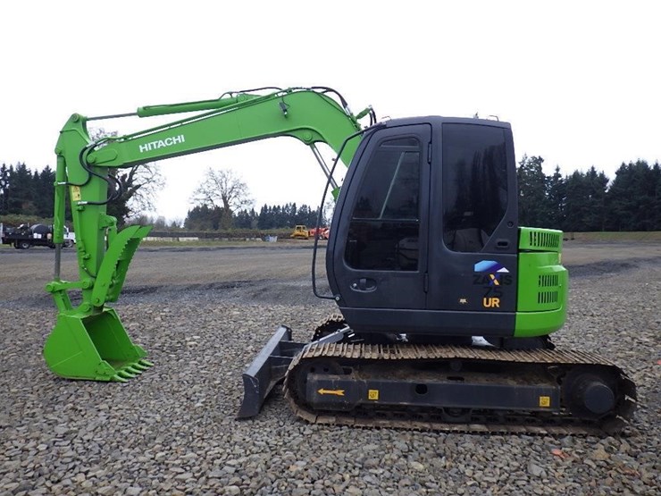 hitachi-zx75ur-image-7