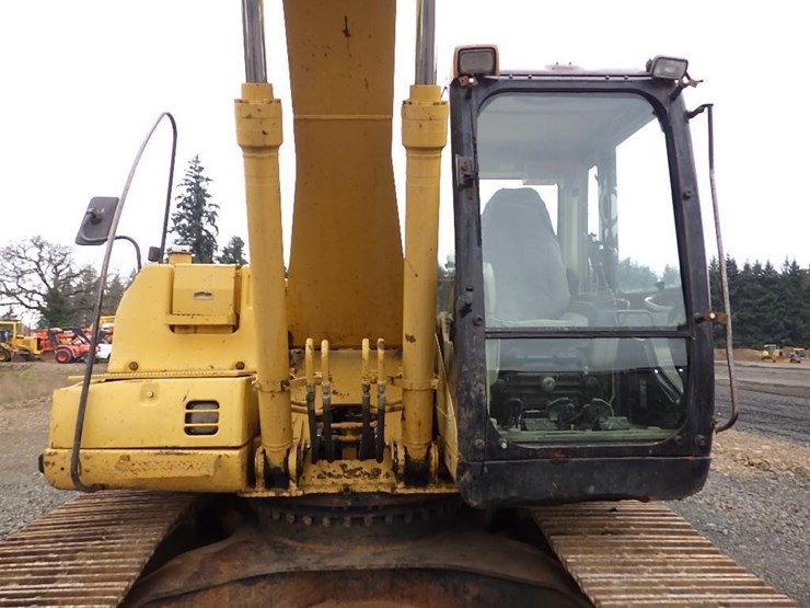 caterpillar-320c-image-12