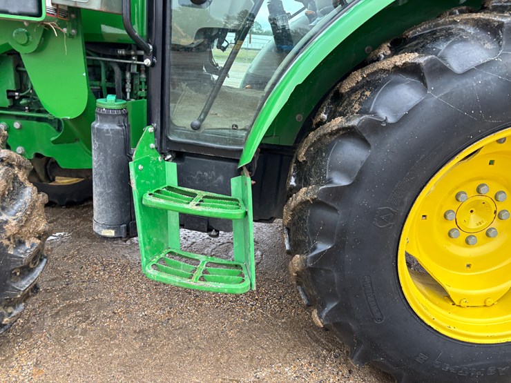 john-deere-5065e-image-8