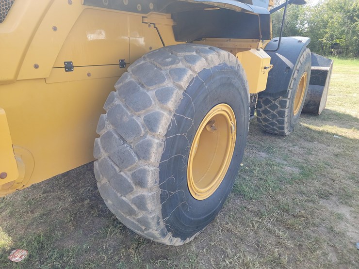 2020-caterpillar-926-image-8